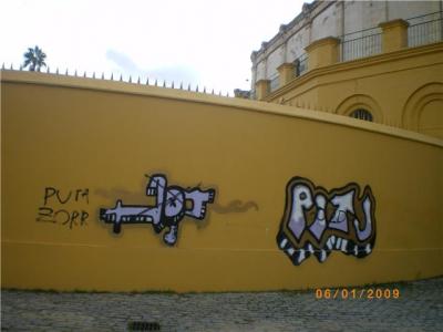 20090119095604-pintadas-plaza-t.jpg